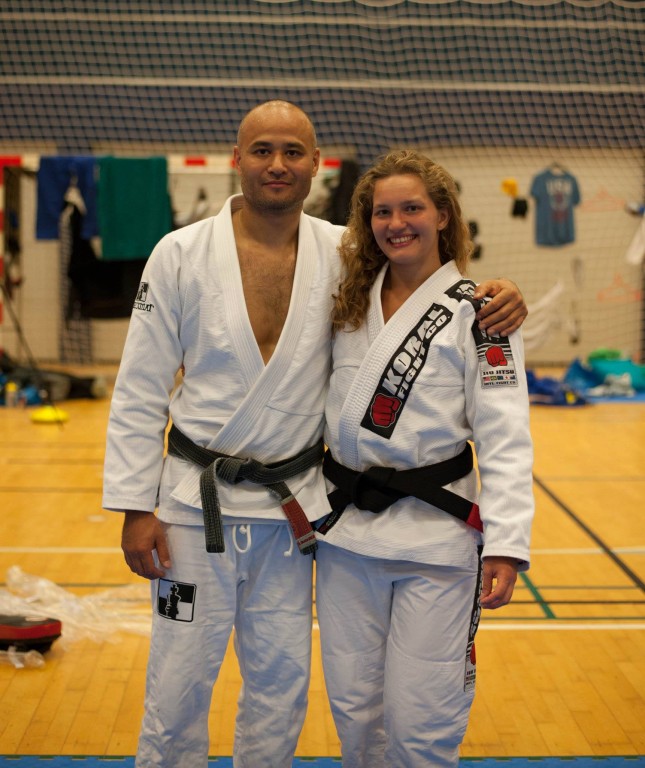 Janni with her coach at the graduation ceremony. Photo: Arte Suave