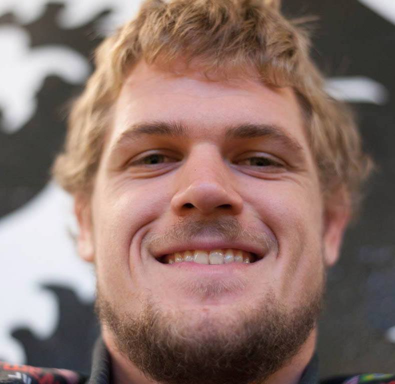 Jeppe stopper i klubben